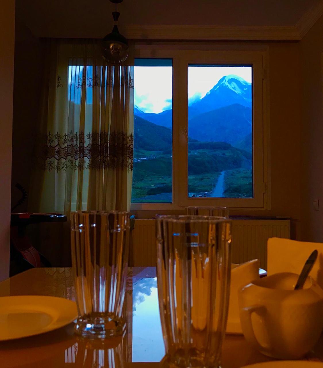 Riverside Kazbegi Ngoại thất bức ảnh